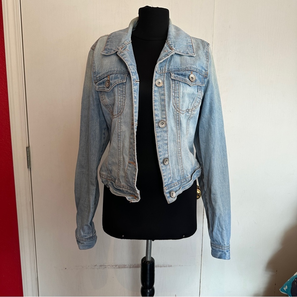 L.e.i Lightwash denim jacket